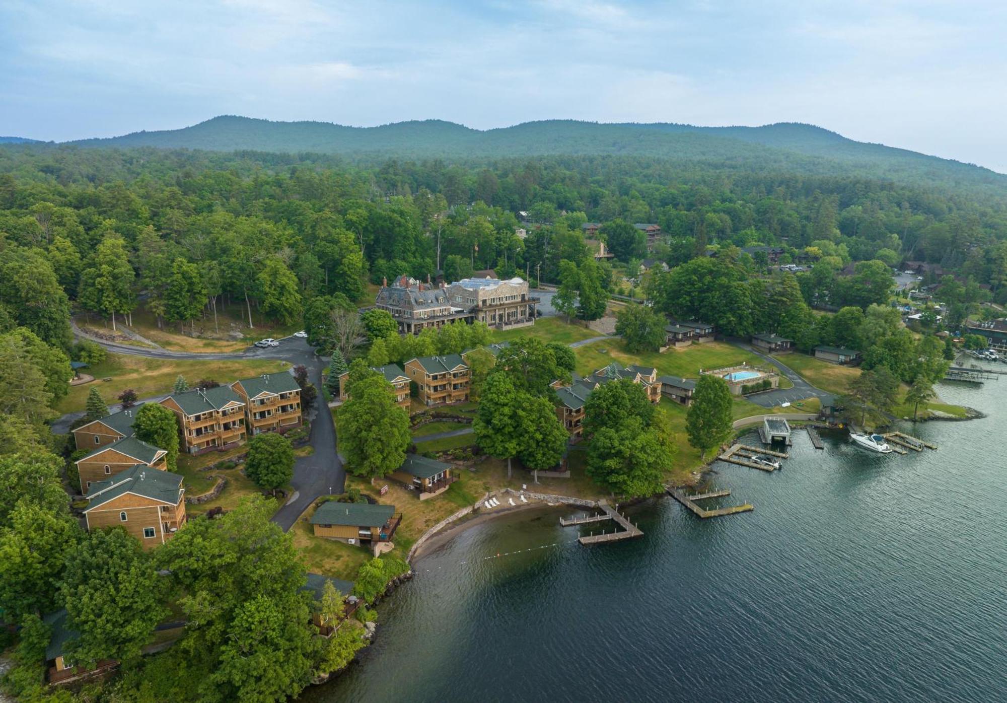 The Inn At Erlowest Lake George Esterno foto