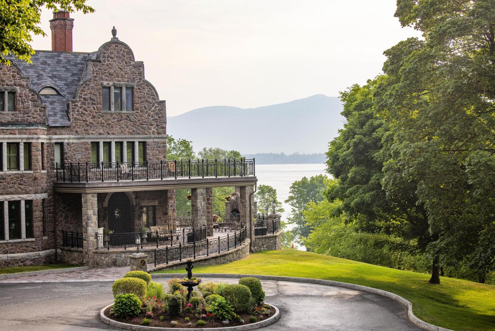 The Inn At Erlowest Lake George Esterno foto